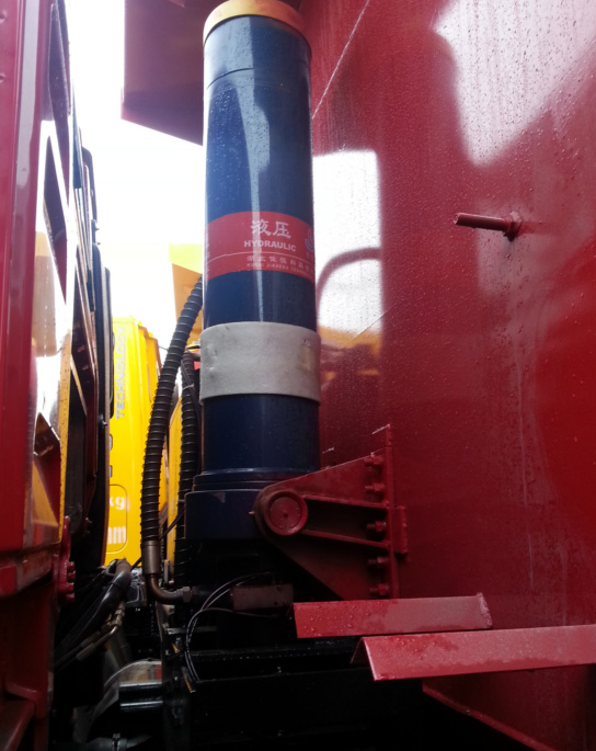 &ldquo;�Ѻ�&rdquo;���͸��ڼtɫ܇�����r�������{(l��n)ɫ����Խ�l(f��)�W��ҫ��